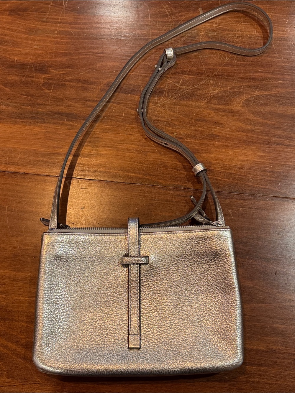 Annabel Ingall Jojo Silver Metallic Pebble Leather Crossbody 3 Part Purse Travel